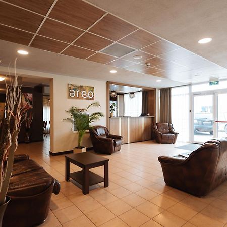 Areo Hotel & Restaurant Bradesti Exteriör bild